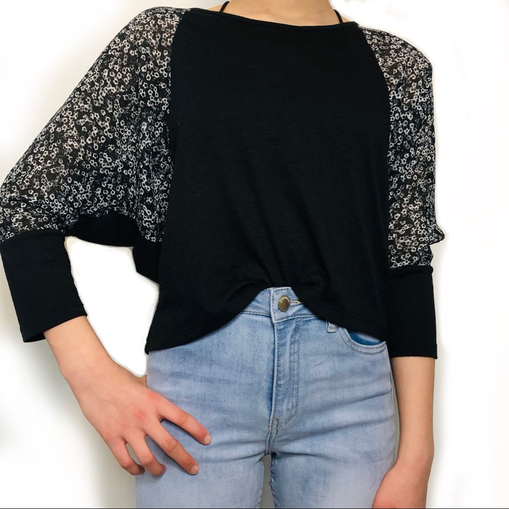 2 tone black & Gray floral silky 3/4 sleeve shirt